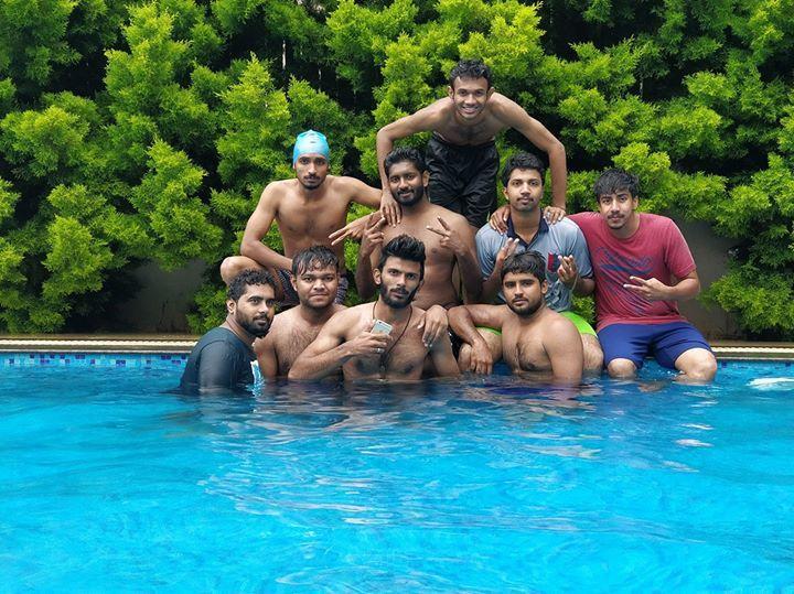 Golds Club & Resort Bayappanhalli Extérieur photo